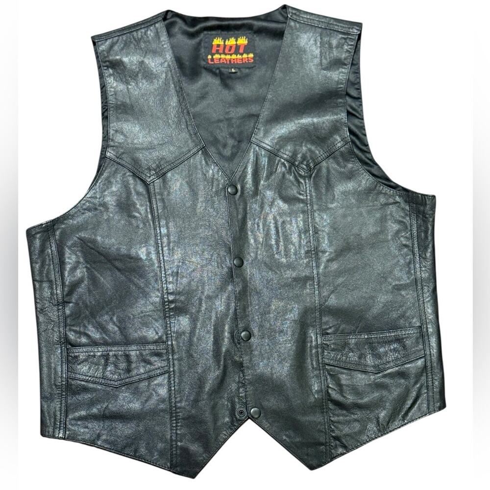 Hot Leathers Men’s Size Large Black Leather Vest with Snap Closure